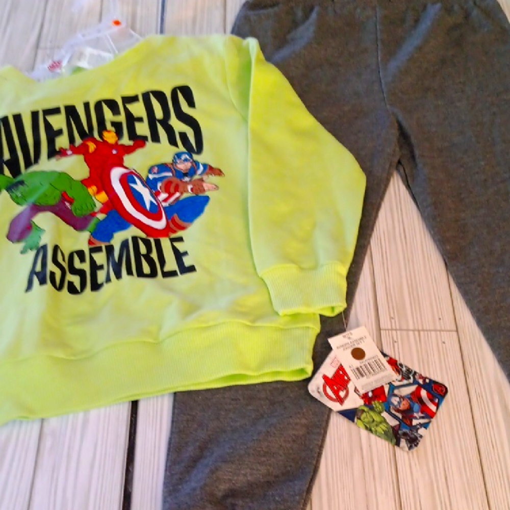 Avengers Assemble Neon Sweatshirt and Gray Pants Set
